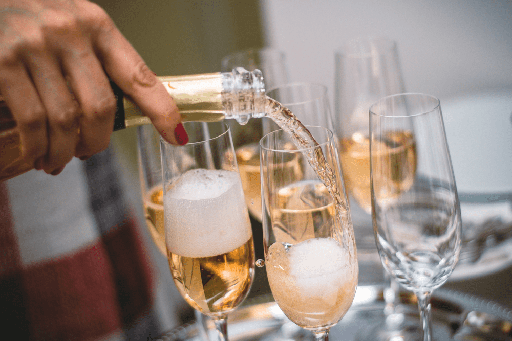 Drinking And Toasting Etiquettes