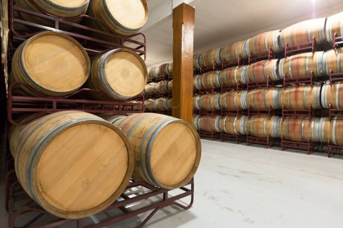 The Differences Between American and French Oak Barrels