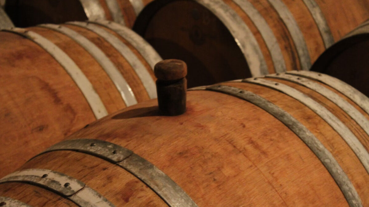 How Barrel Aging Transforms the Taste of Whiskey