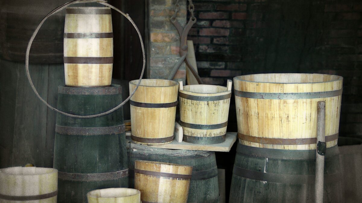 Why Wooden Barrels Are Better Than Stainless Steel Tanks