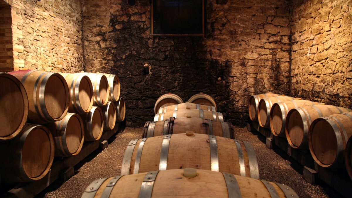 Bulk Wine Barrels for Restaurants